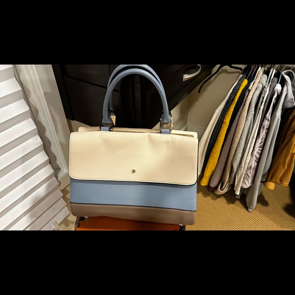 Beautiful notebook convertible shoulder handbag. - Picture 6 of 6